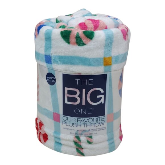 The Big One Oversized Plush Throw Blanket 5'x6' Candy Pattern Faux Fur Holiday - Picture 8 of 8